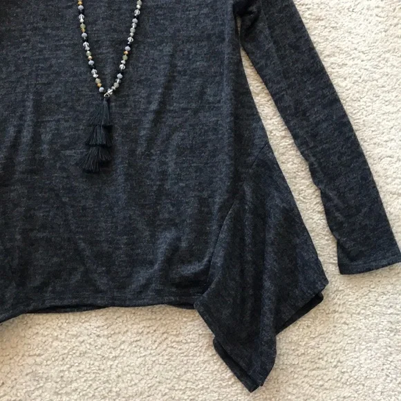 Black Handkerchief Hem Tunic Top - Picture 4 of 7